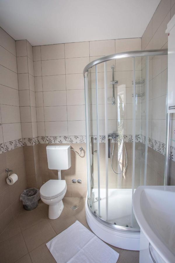 Apartments Gvozdenovic ヘルツェグ・ノヴィ エクステリア 写真
